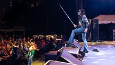 Lenny Kravitz finalmente explica por qué hace ejercicio con pantalones de mezclilla o de cuero Lenny Kravitz finalmente explica por qué hace ejercicio con pantalones de mezclilla o de cuero